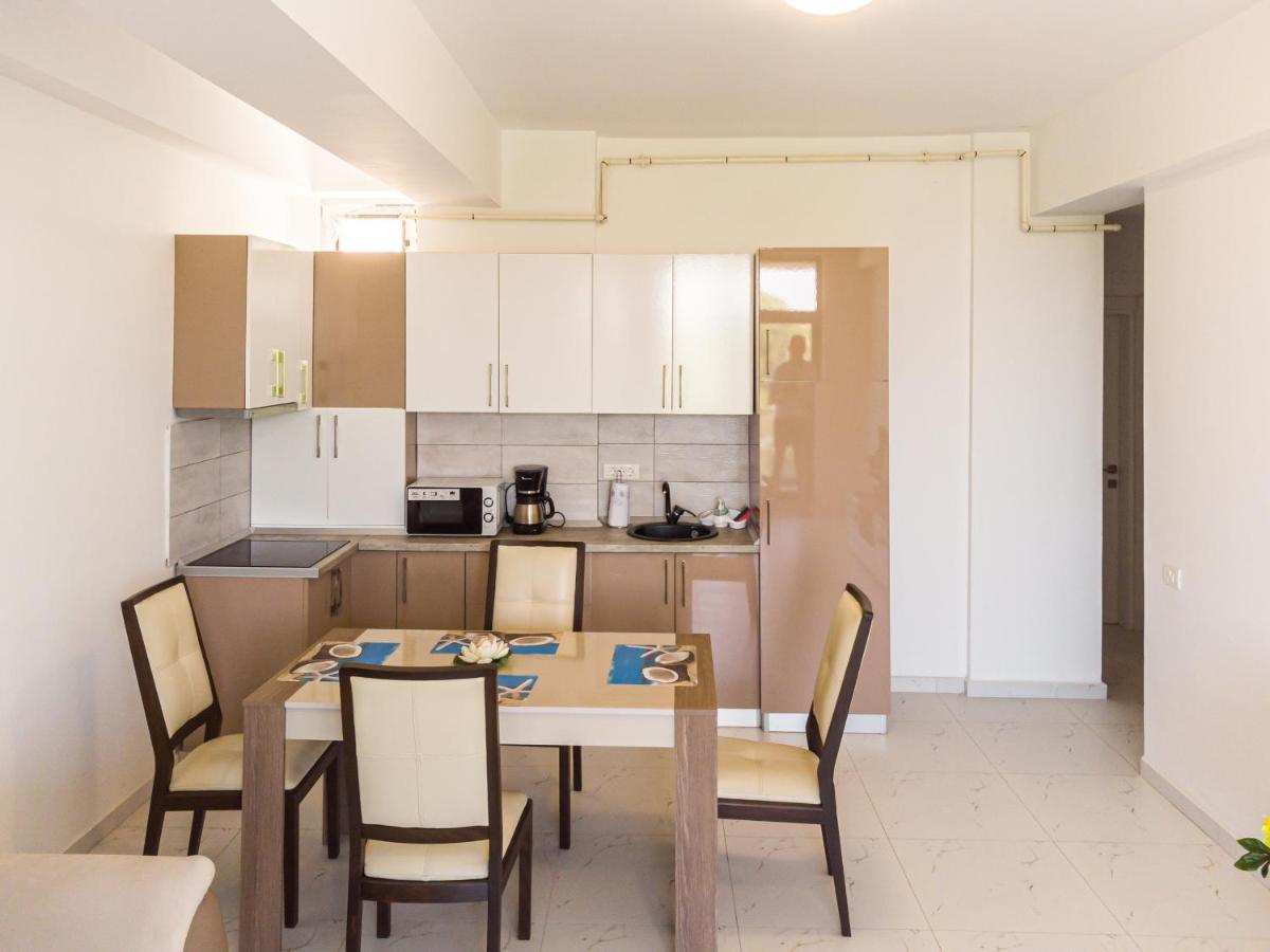 B&P Apartments Promenada Năvodari Εξωτερικό φωτογραφία